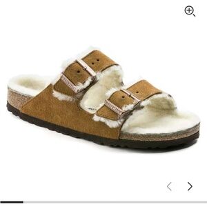 Birkenstock Arizona Shearling in Mink. W10/M8.